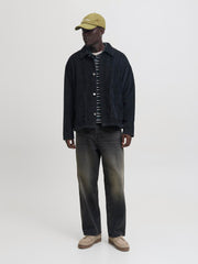 model_shot-front_full