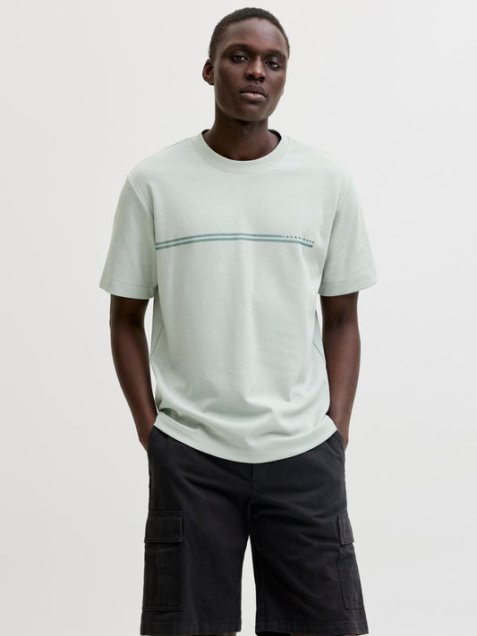 model_shot-front