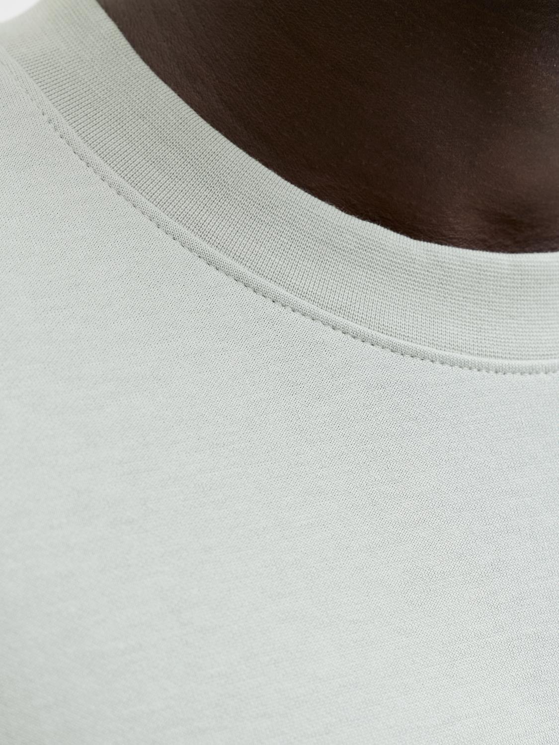model_shot-detail