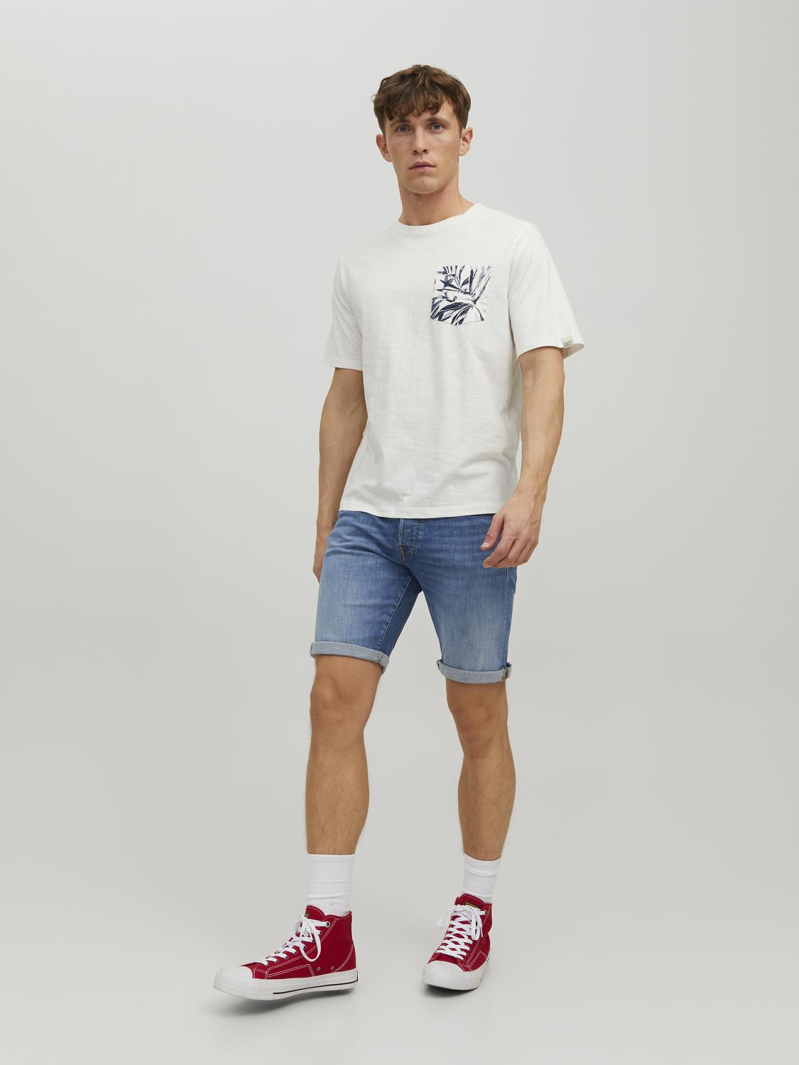 model_shot-front_full