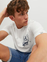 model_shot-creative