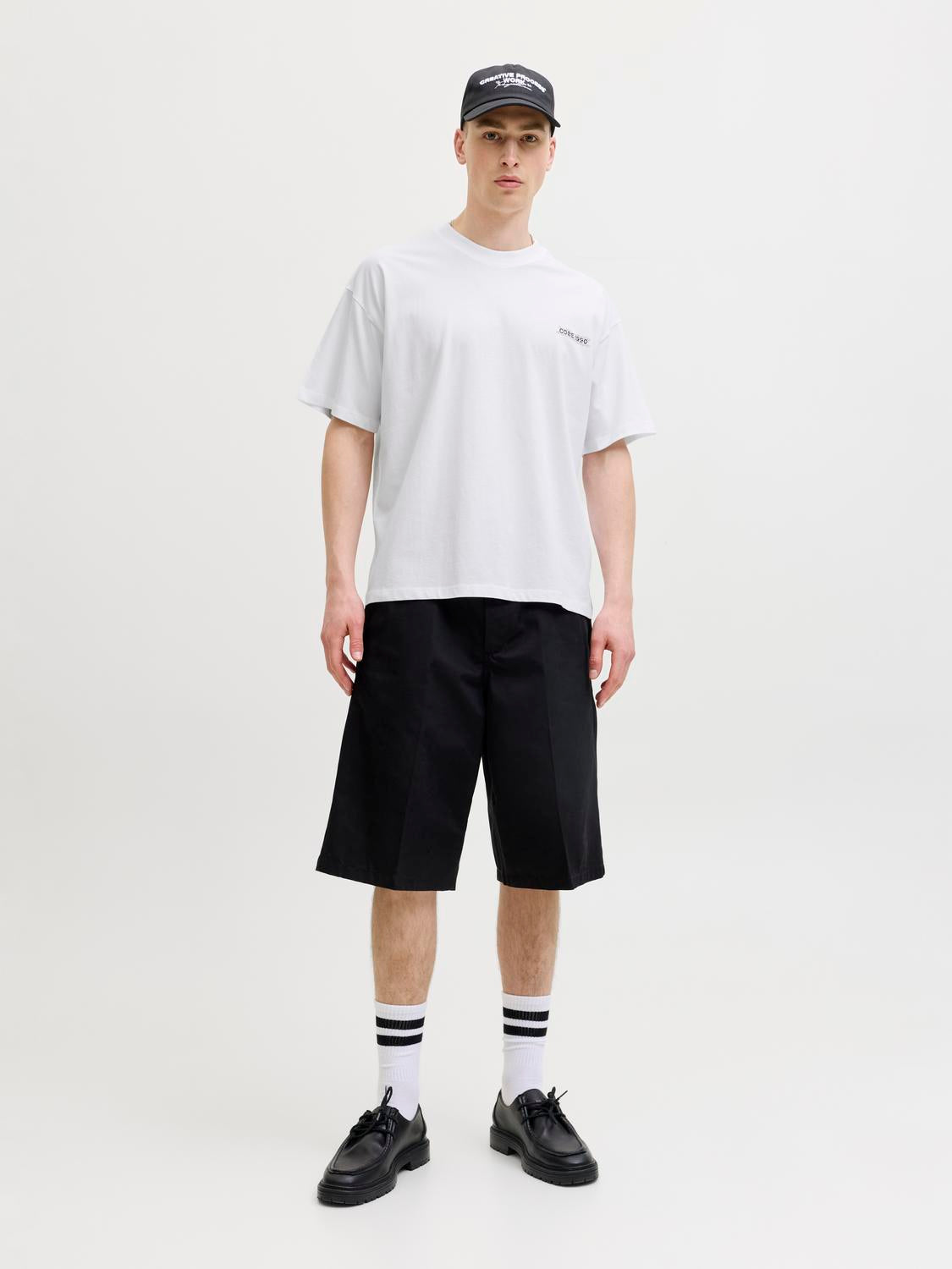 model_shot-front_full