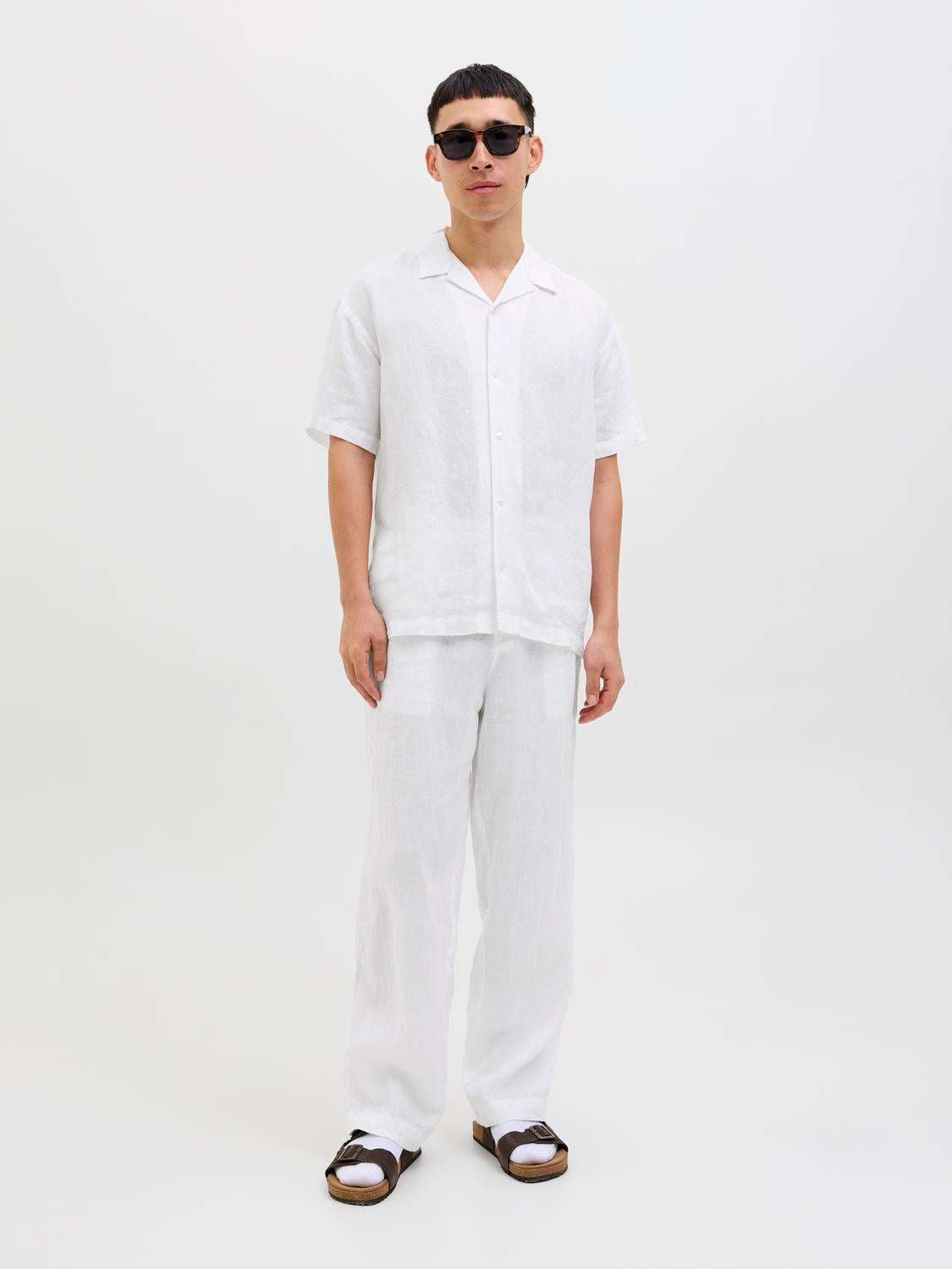 قميص بولو رجالي صيفي محيك بلون أبيض من جاك آند جونز