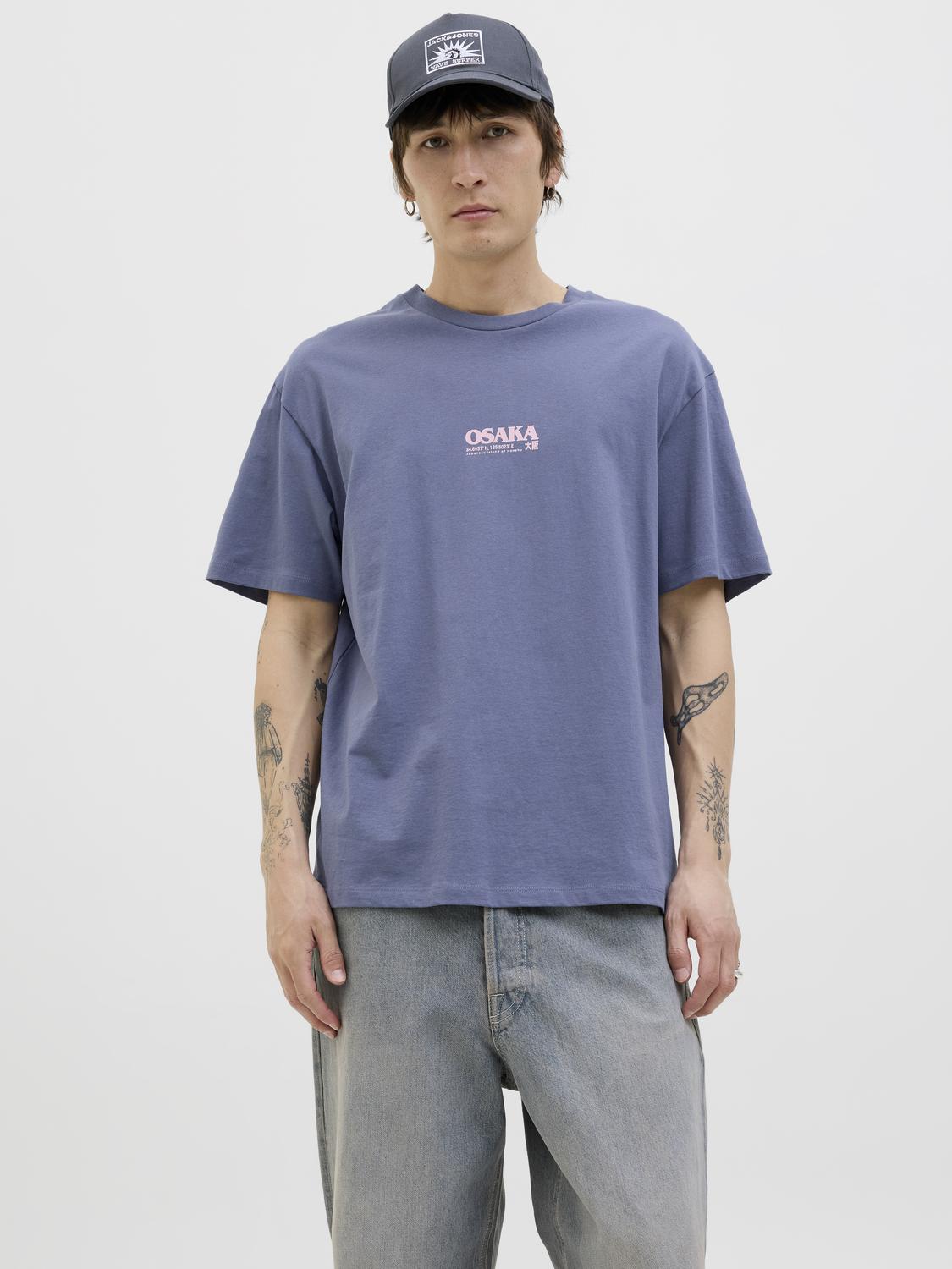 model_shot-front
