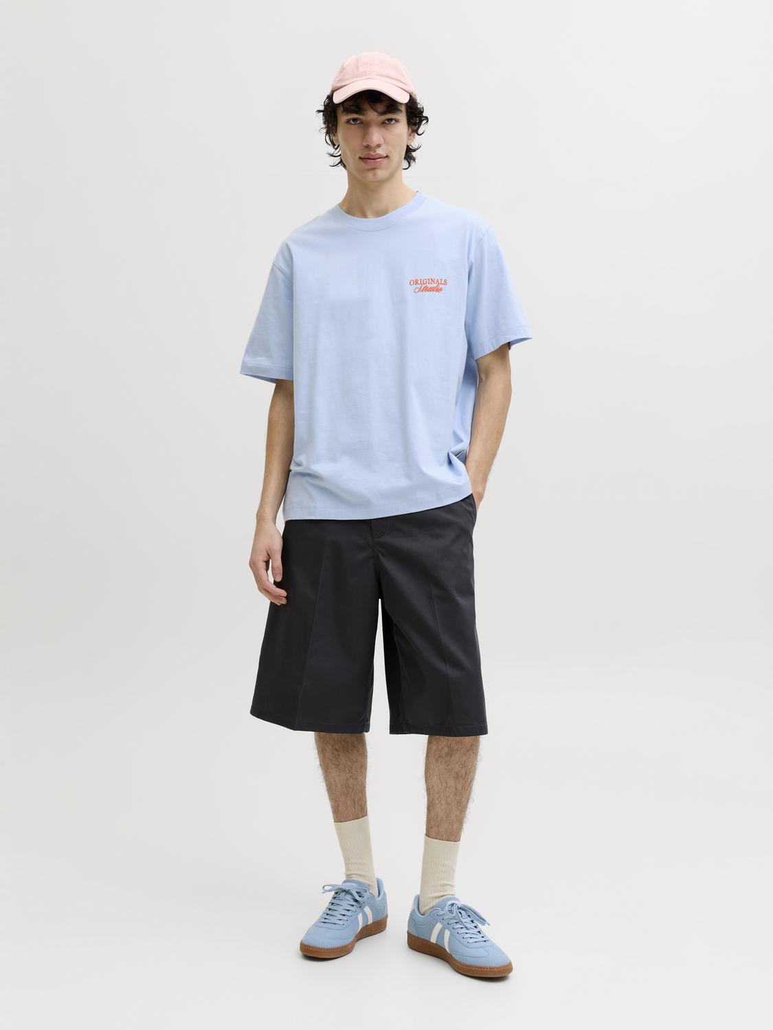 model_shot-front_full