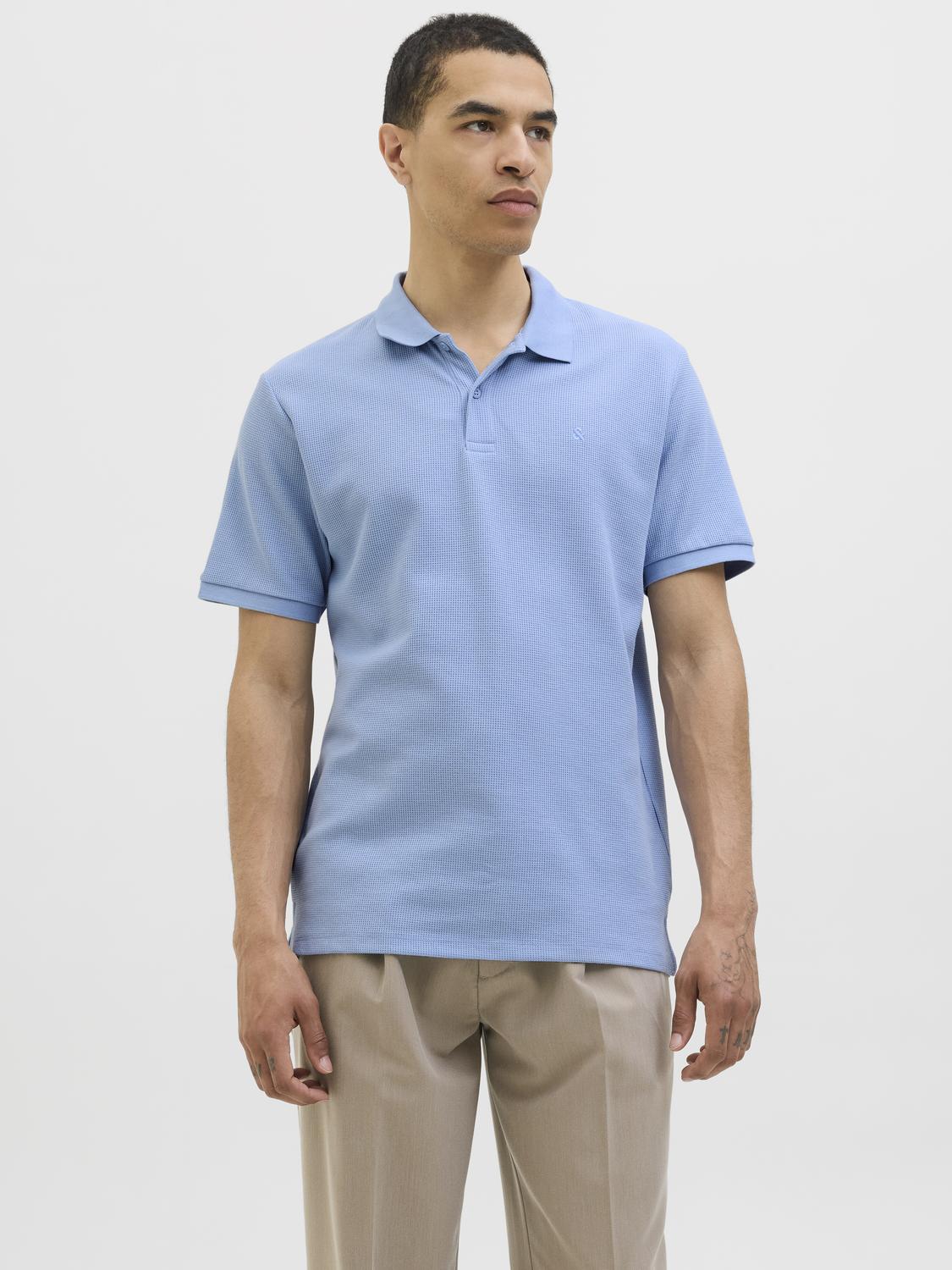 model_shot-front