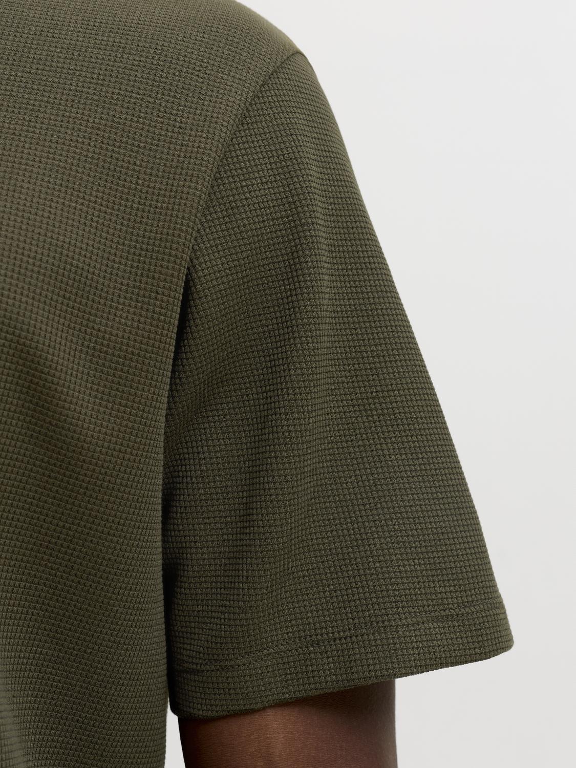 model_shot-detail