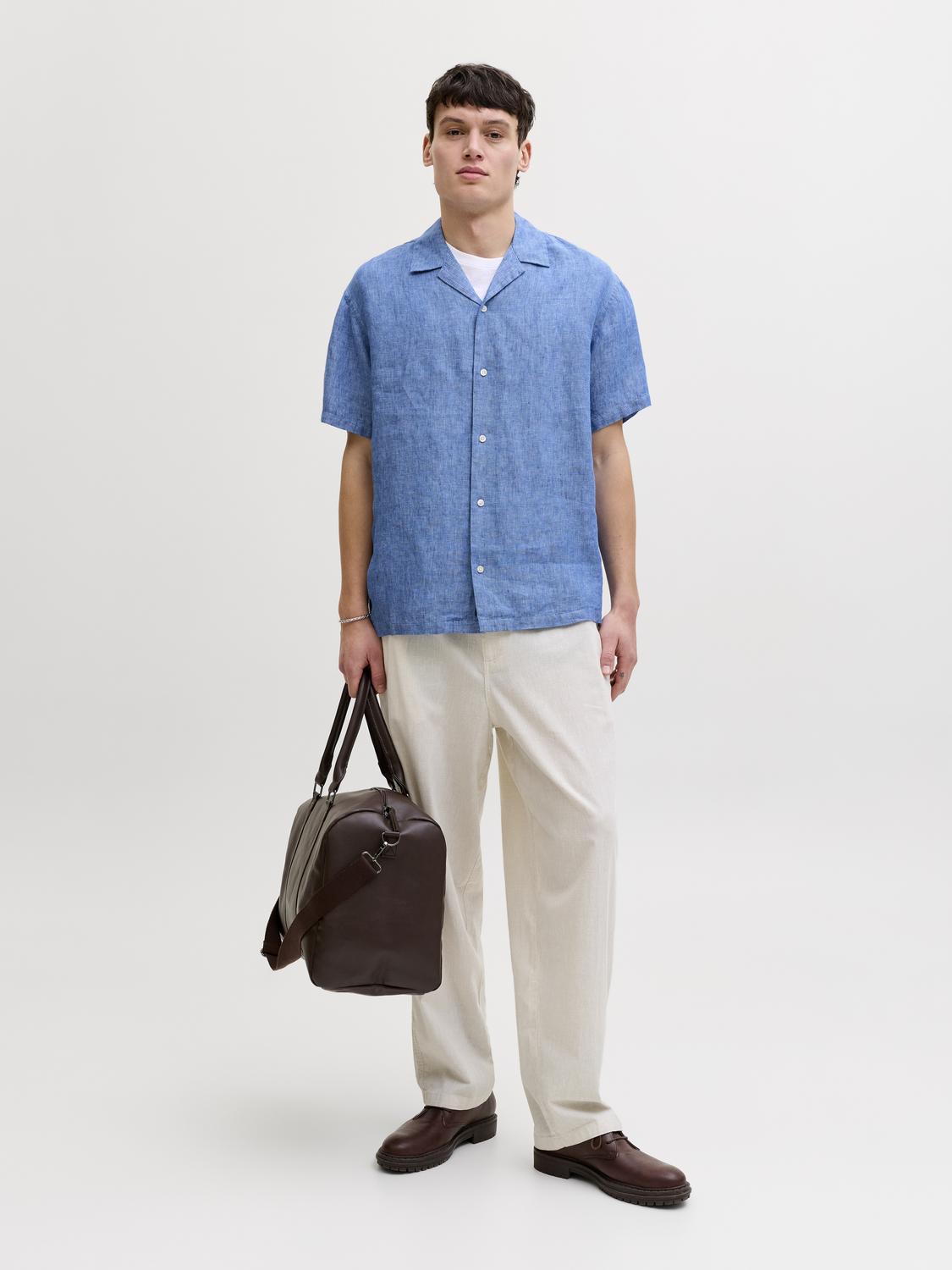 model_shot-front_full