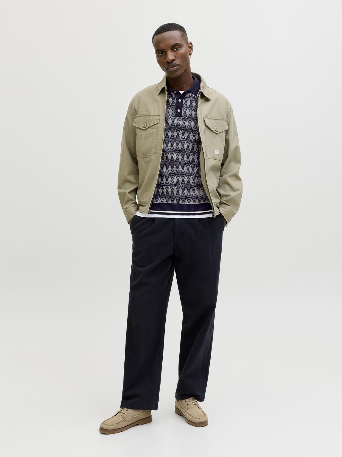 model_shot-front_full