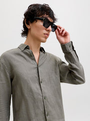 model_shot-creative