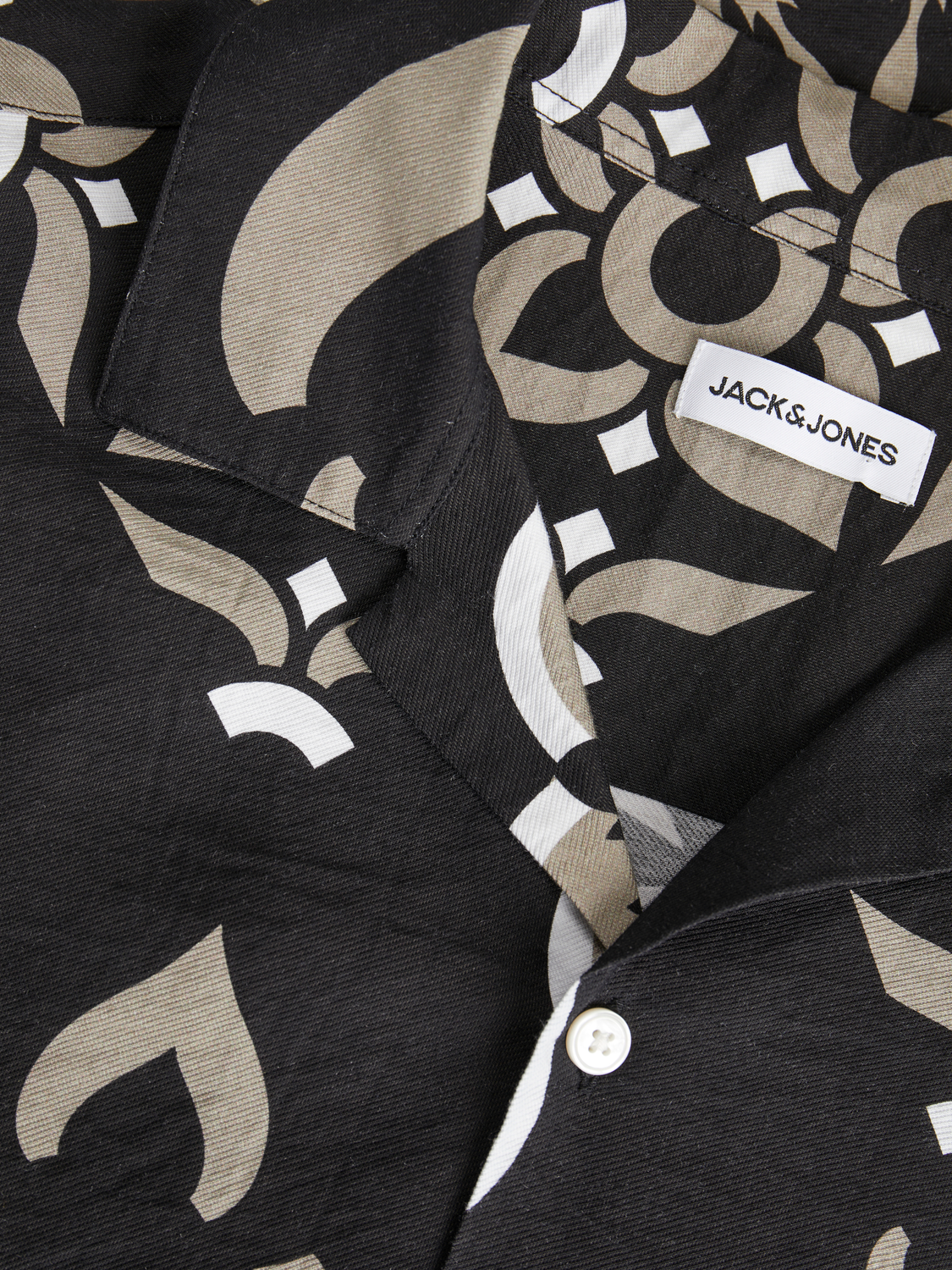 model_shot-detail