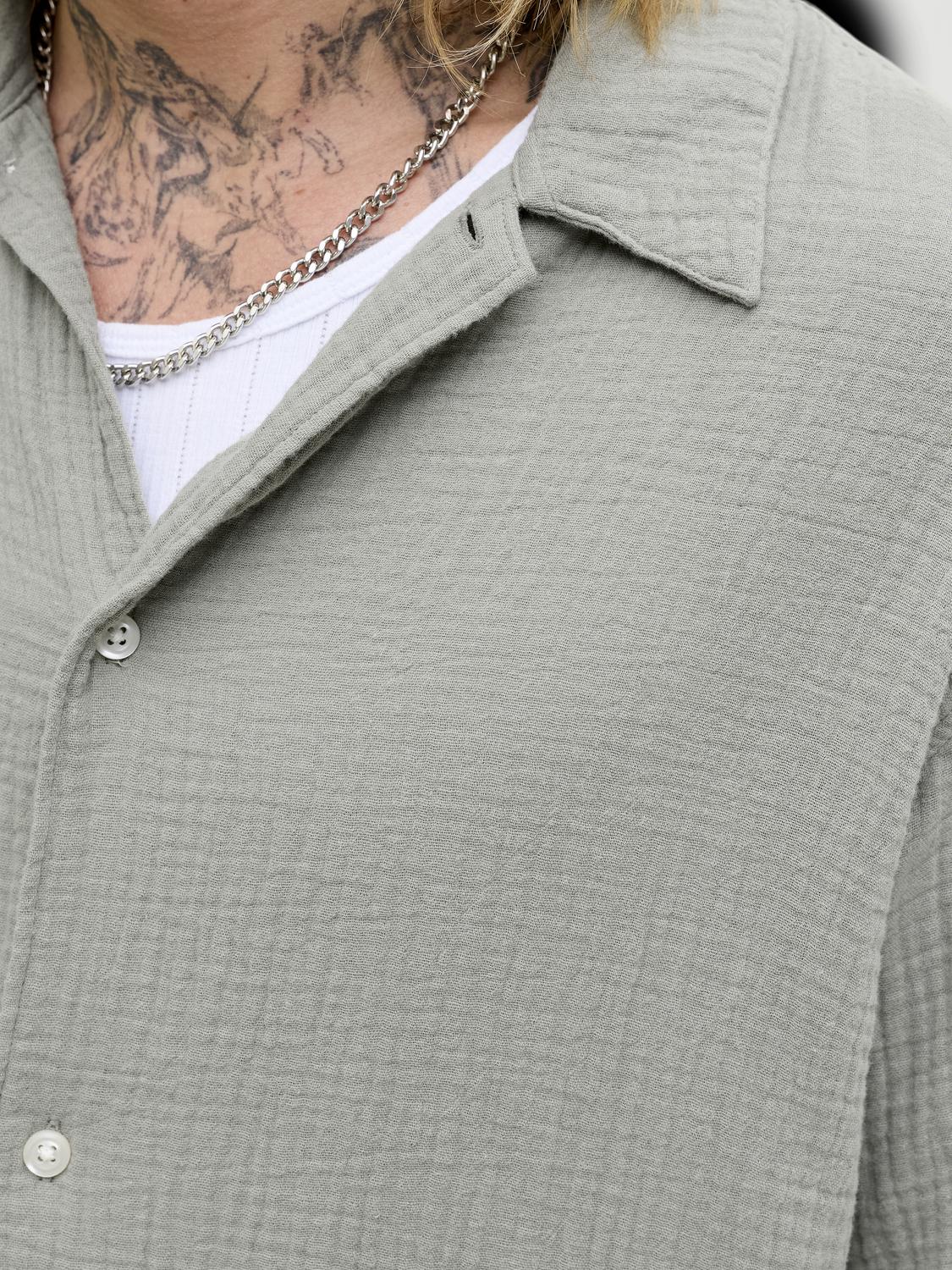 model_shot-detail