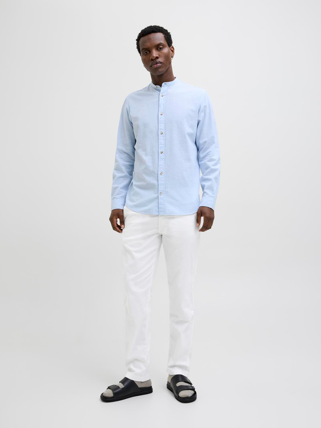 model_shot-front_full
