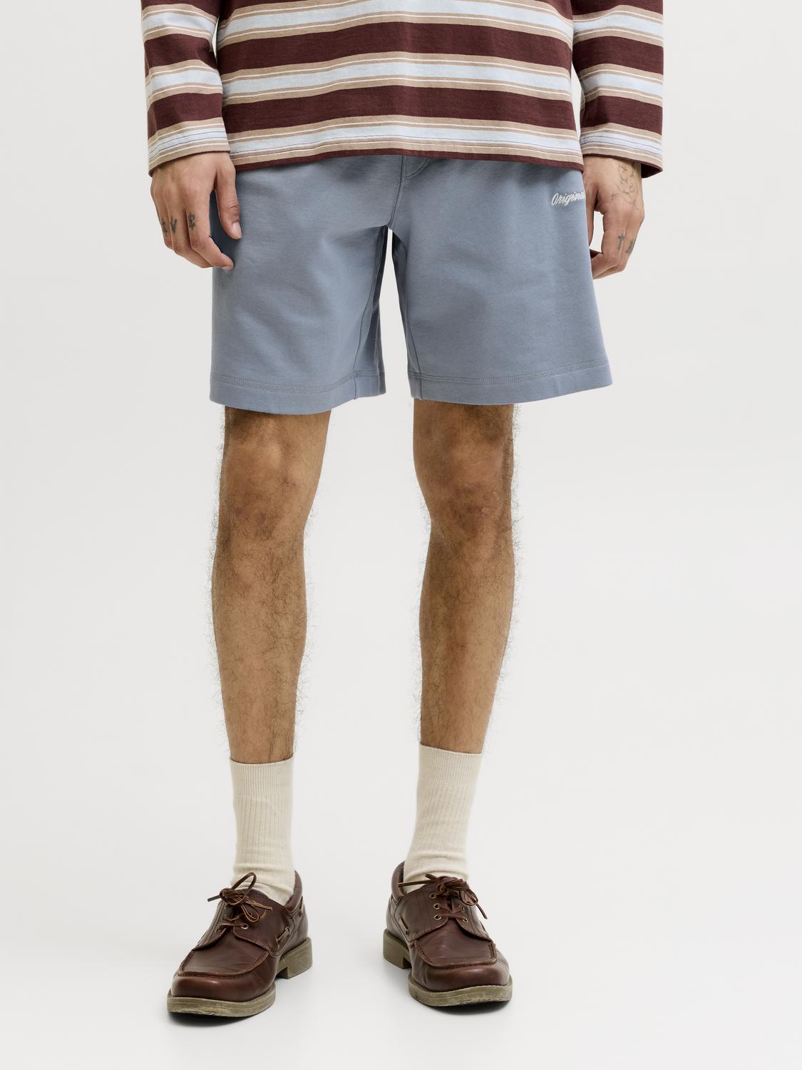 model_shot-front