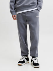 model_shot-front