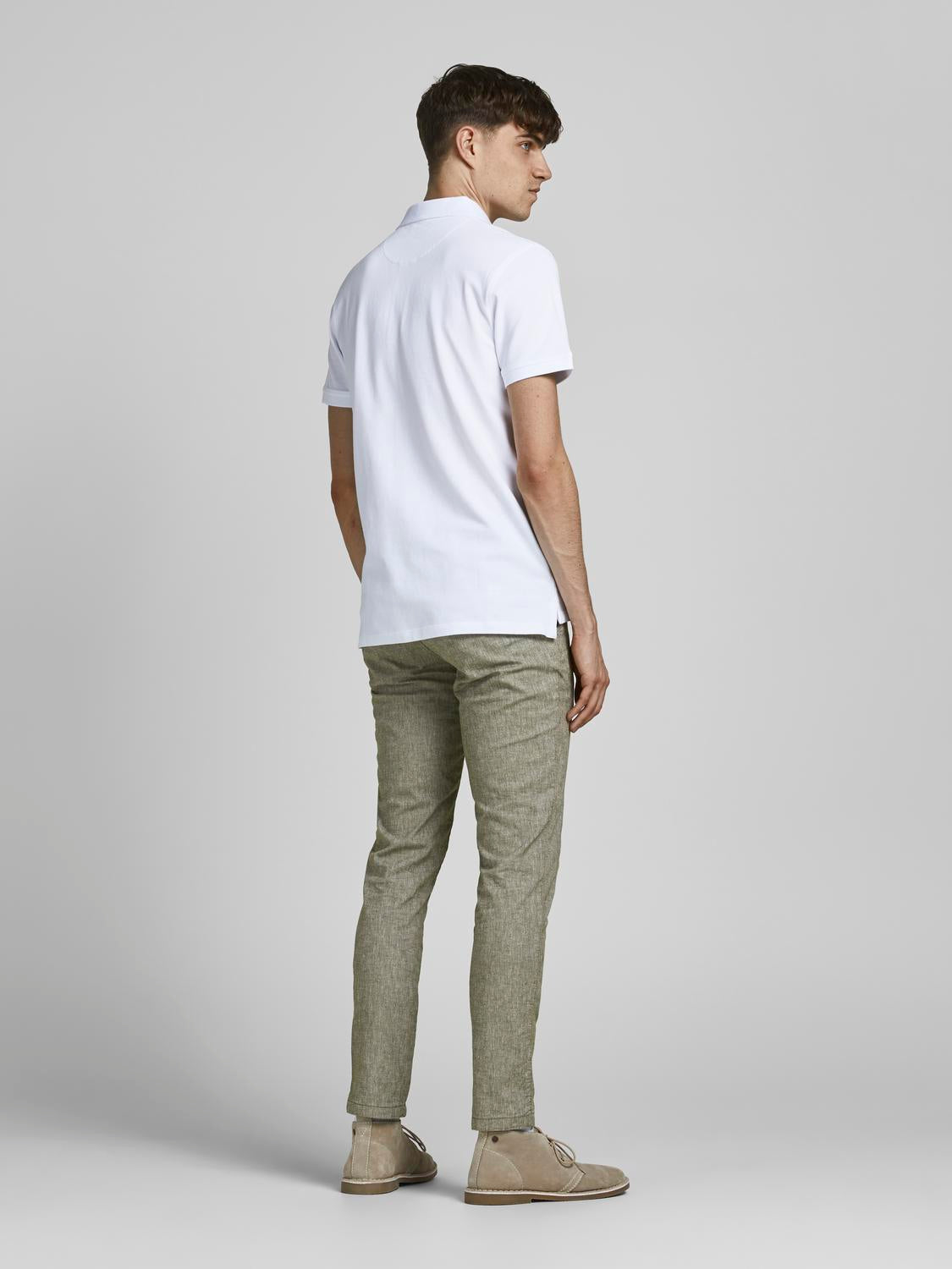 model_shot-back