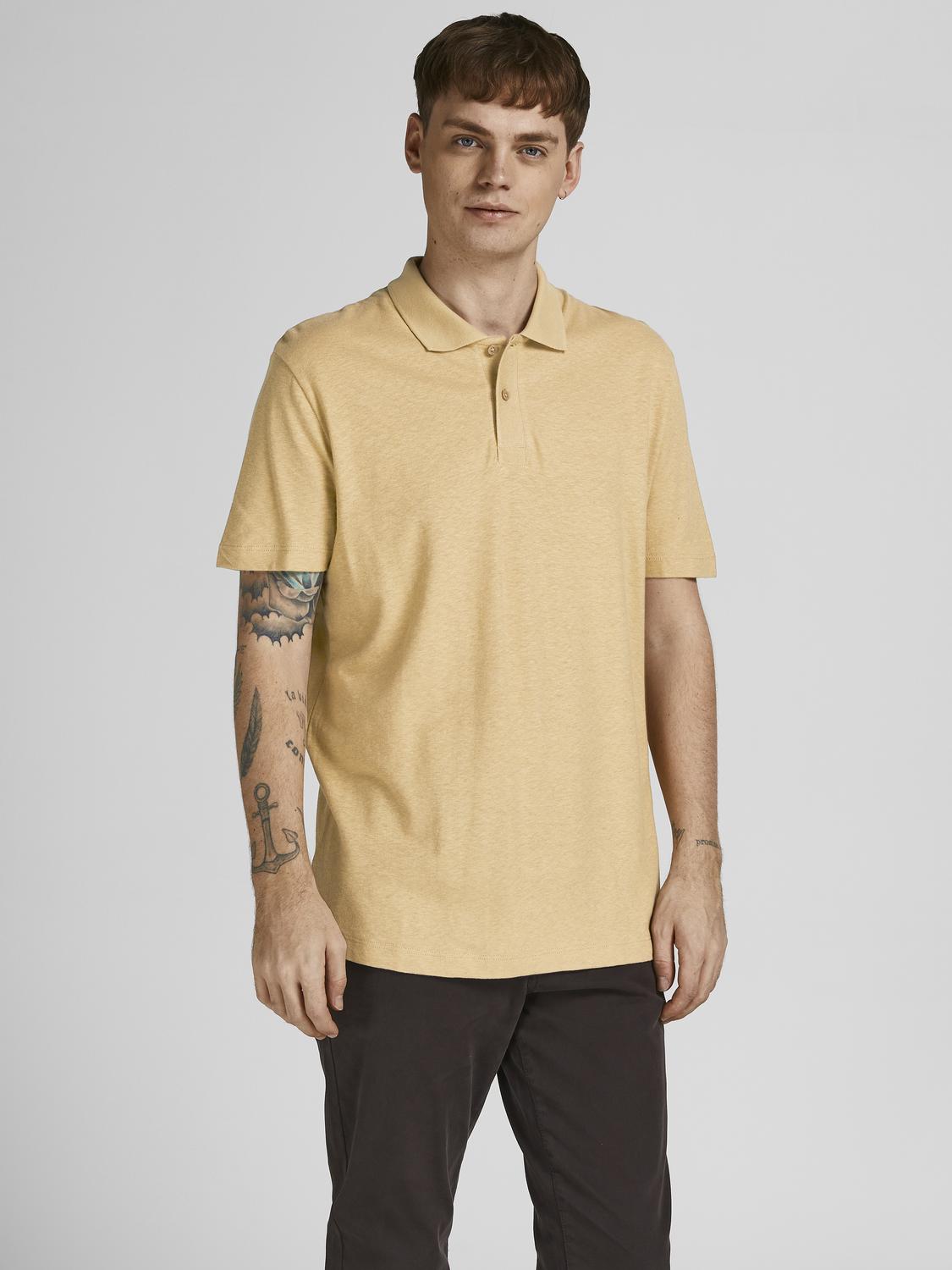 model_shot-front