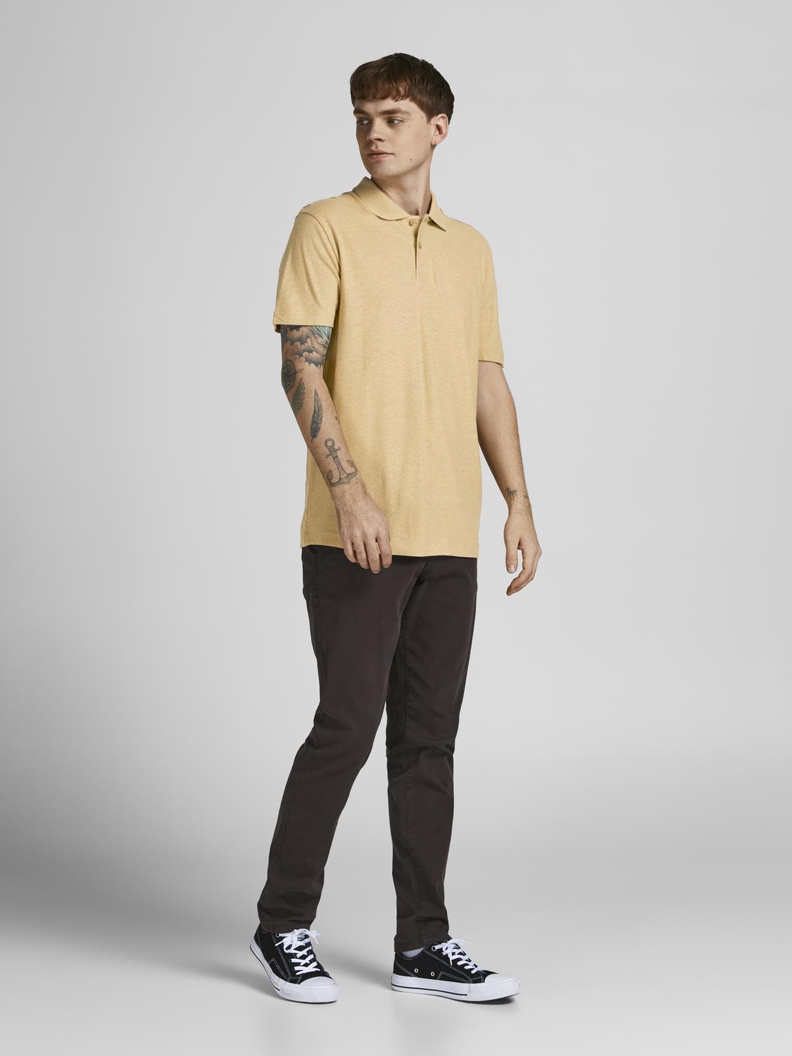 model_shot-front_full