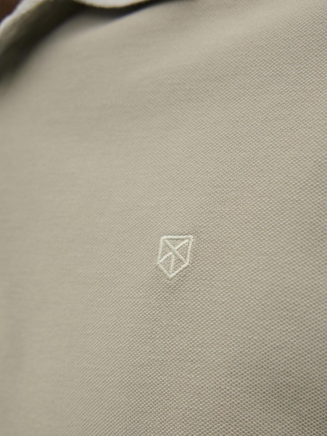 model_shot-detail