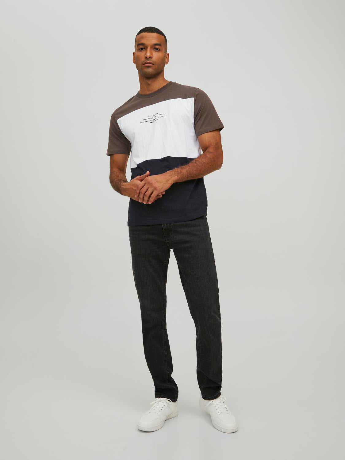 model_shot-front_full