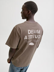 model_shot-creative