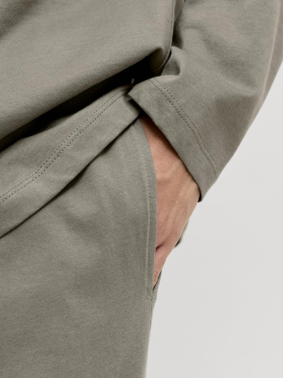 model_shot-detail