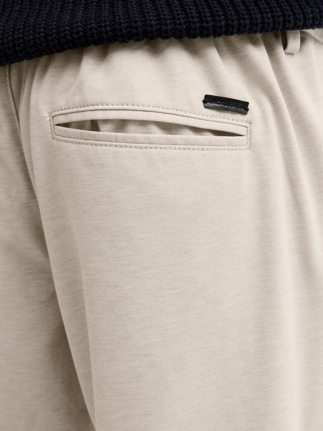 model_shot-detail