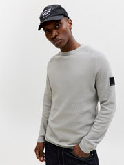 model_shot-creative