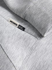 model_shot-detail