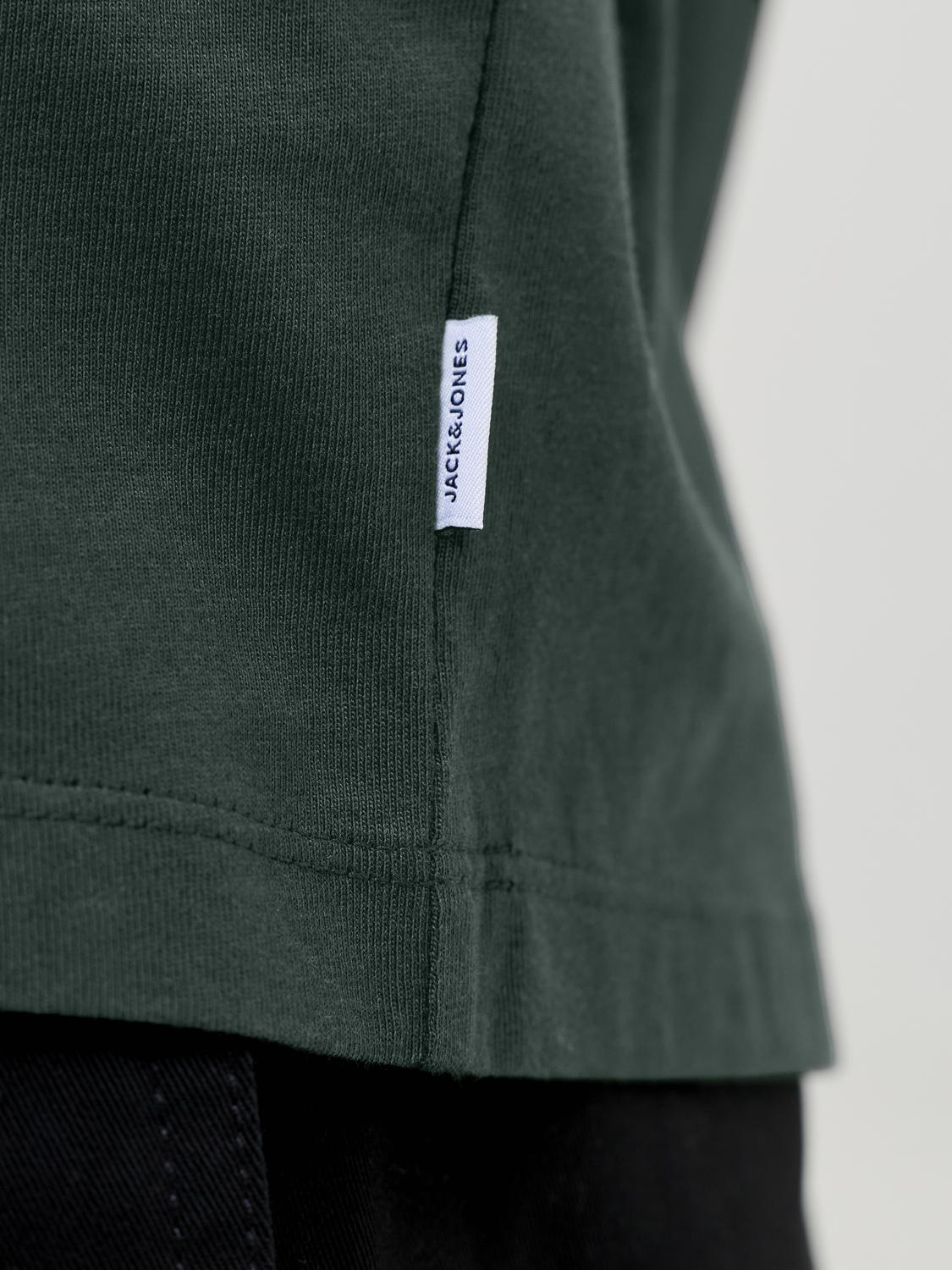 model_shot-detail