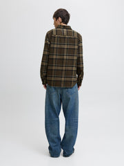 model_shot-back