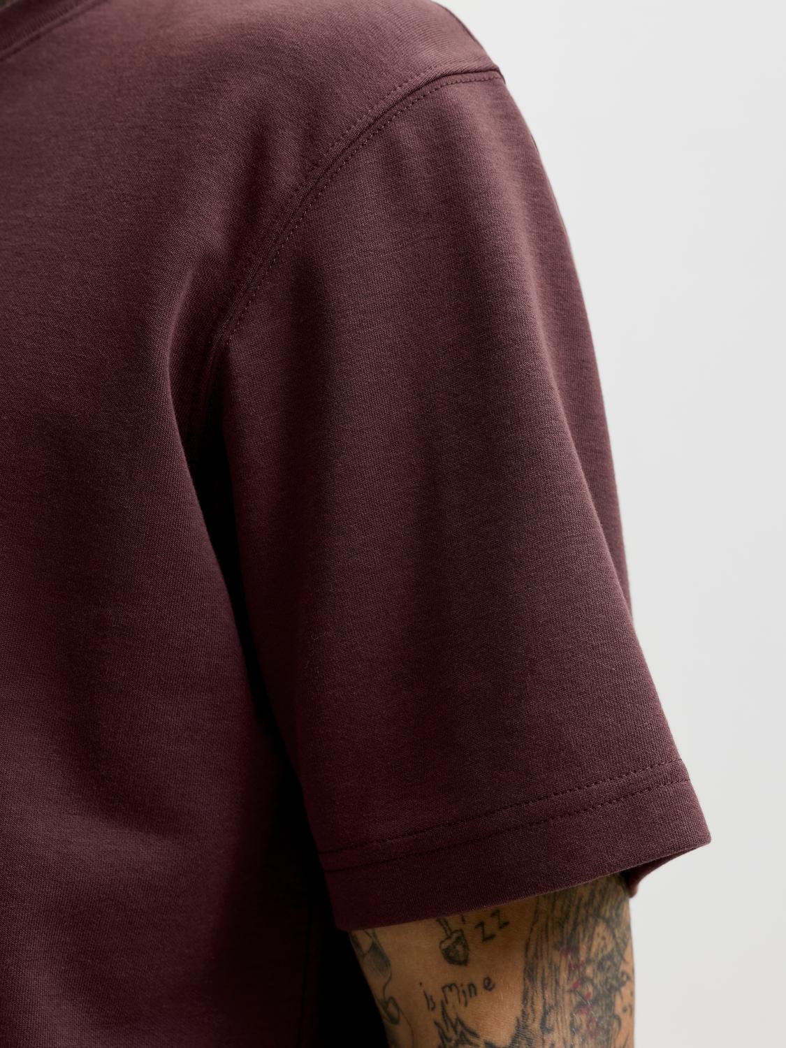 model_shot-detail