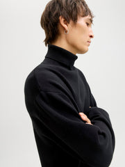 model_shot-creative