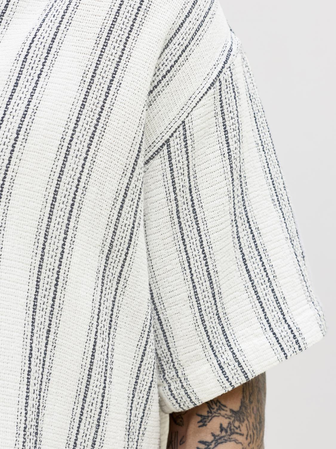 model_shot-detail