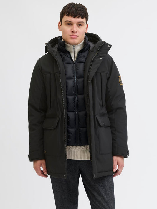 model_shot-front