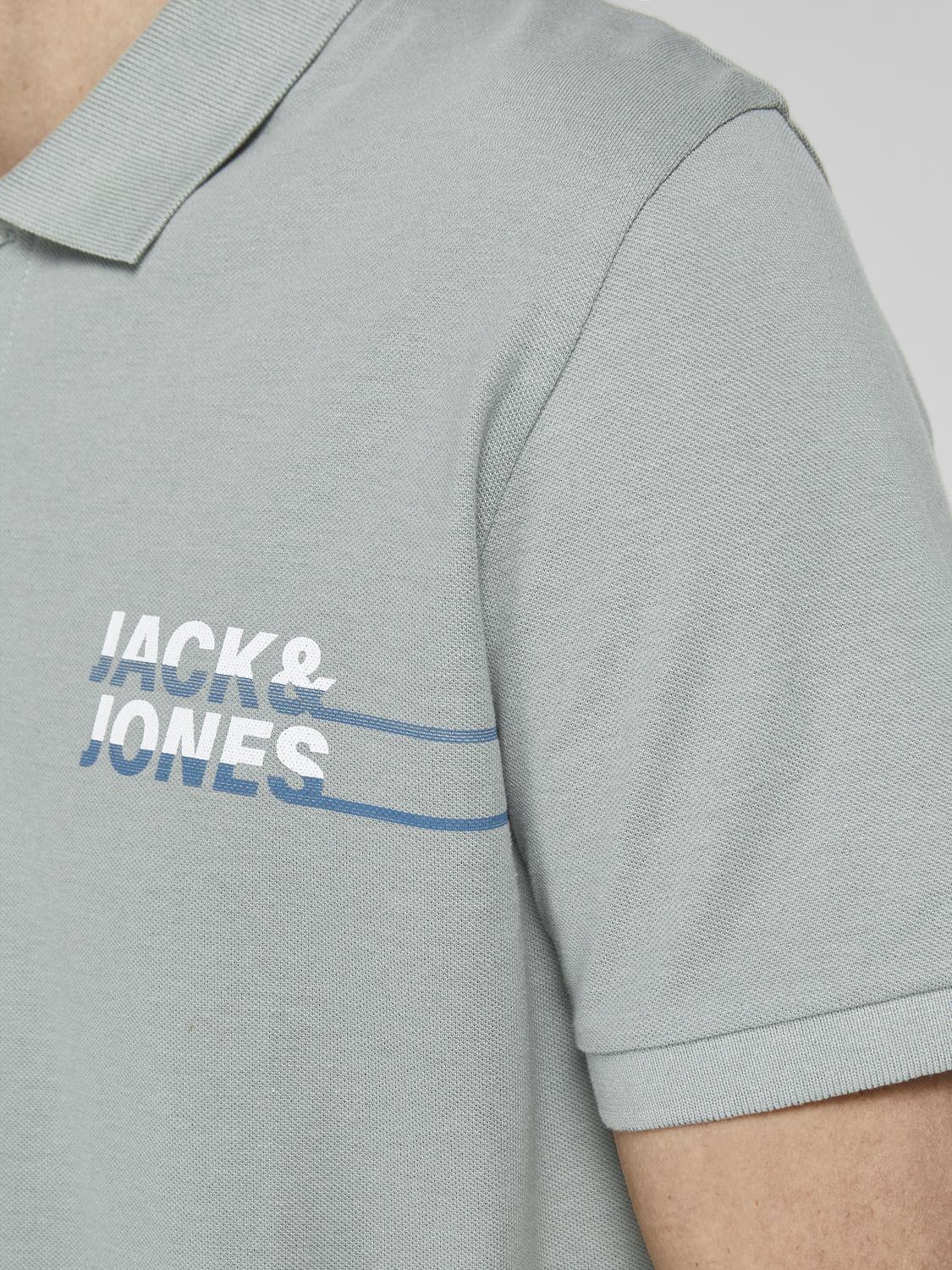 model_shot-detail