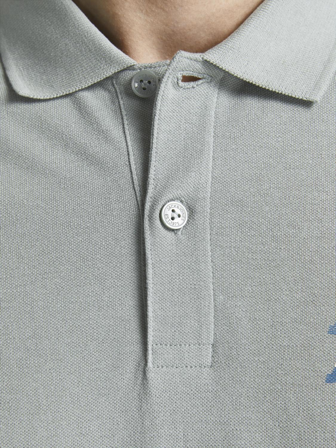 model_shot-detail