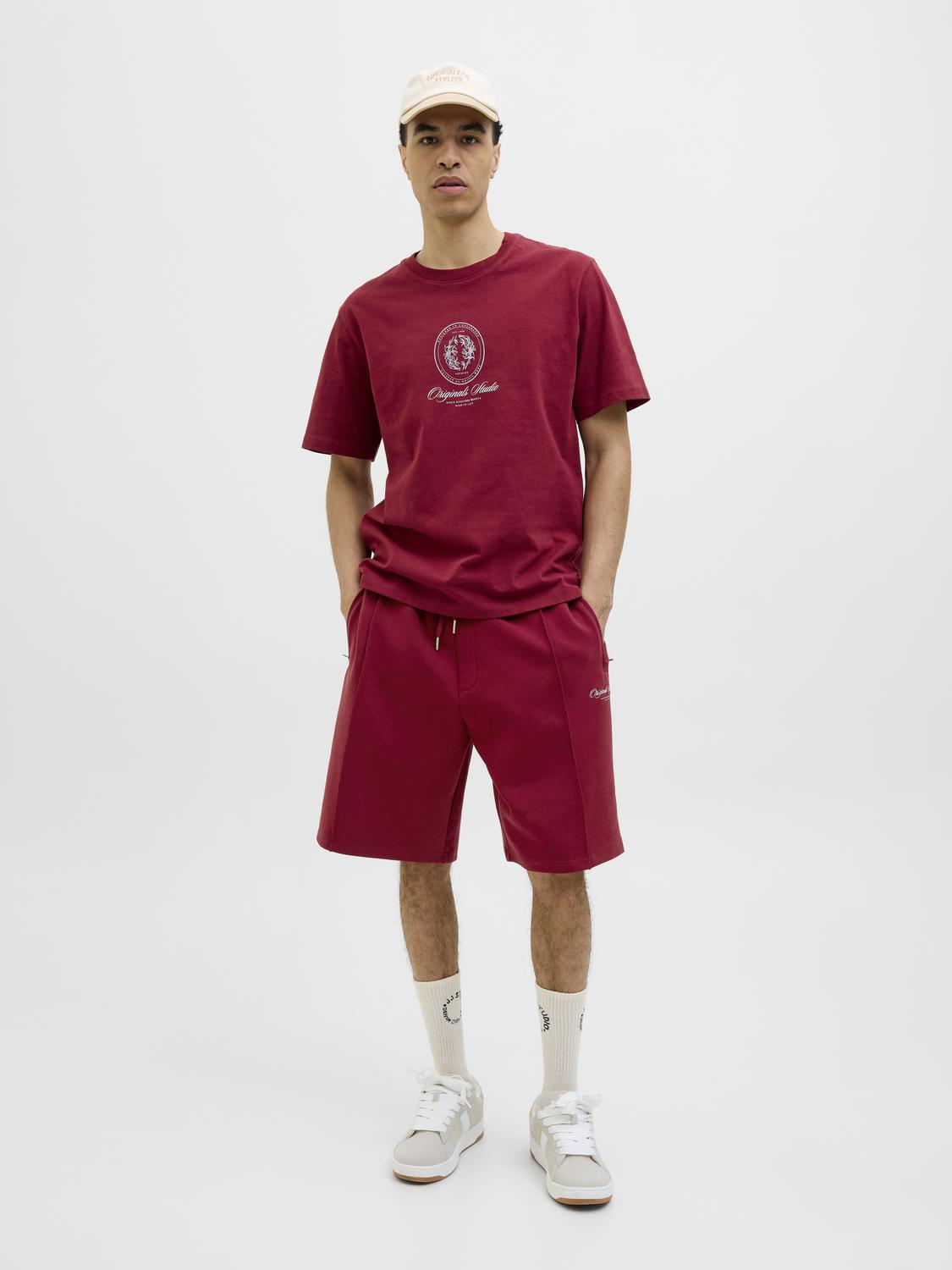 model_shot-front_full