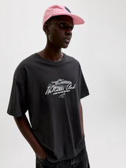 model_shot-creative
