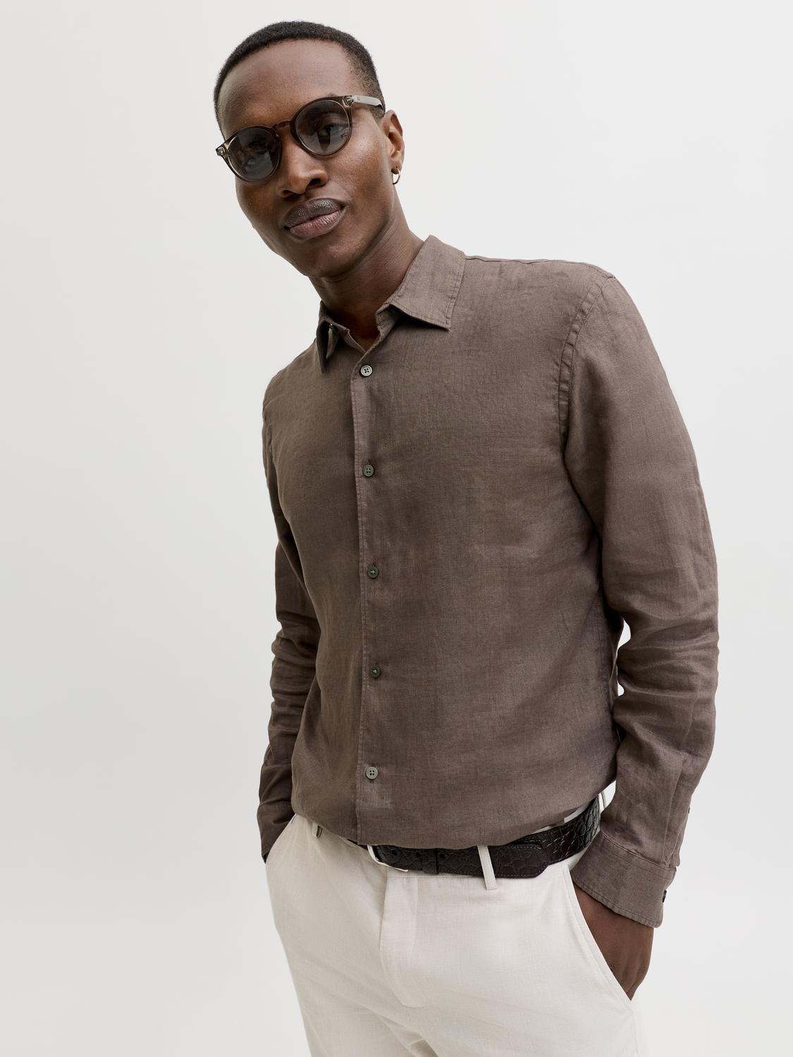 model_shot-creative