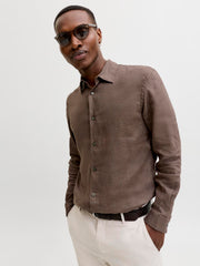 model_shot-creative